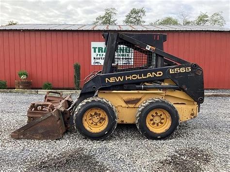 1998 new holland skid steer|1999 new holland lx565.